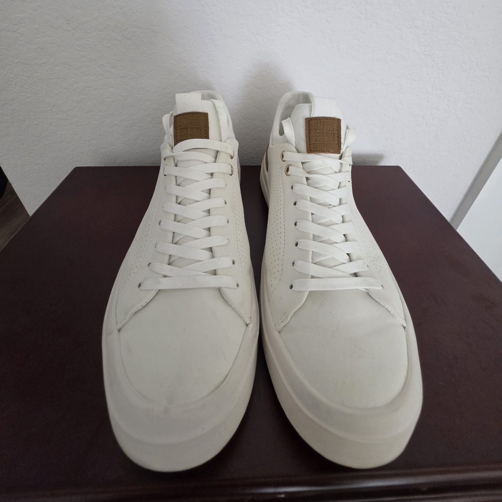 Steve Madden Off-White Leather Low-Top Sneakers with Tan Heel